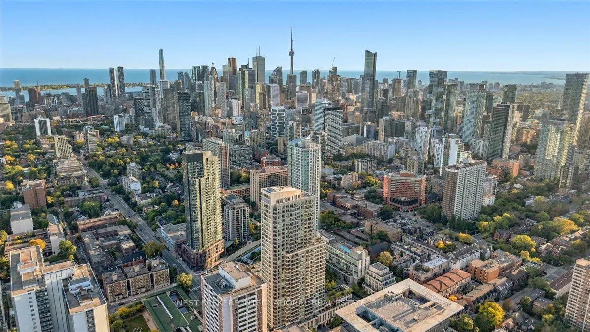 500 Sherbourne Street #2210