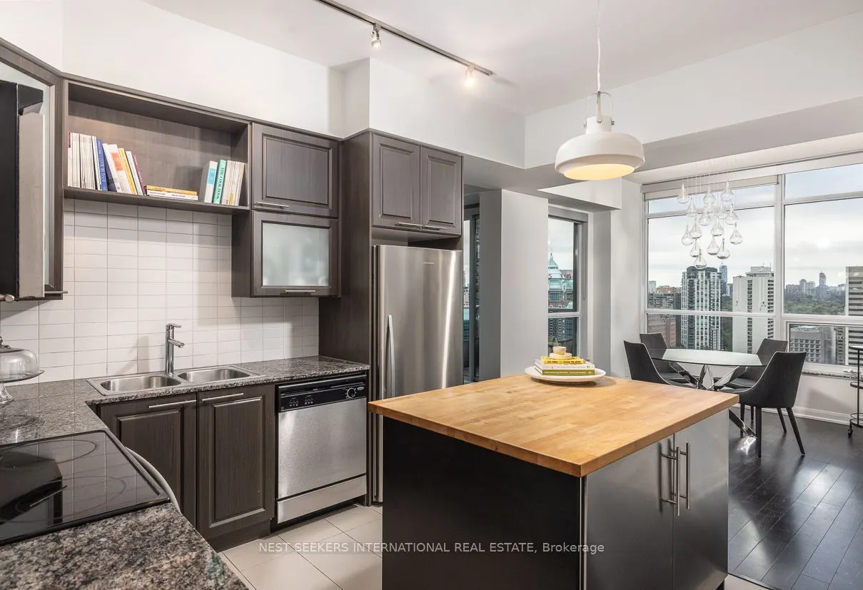 500 Sherbourne Street #2210