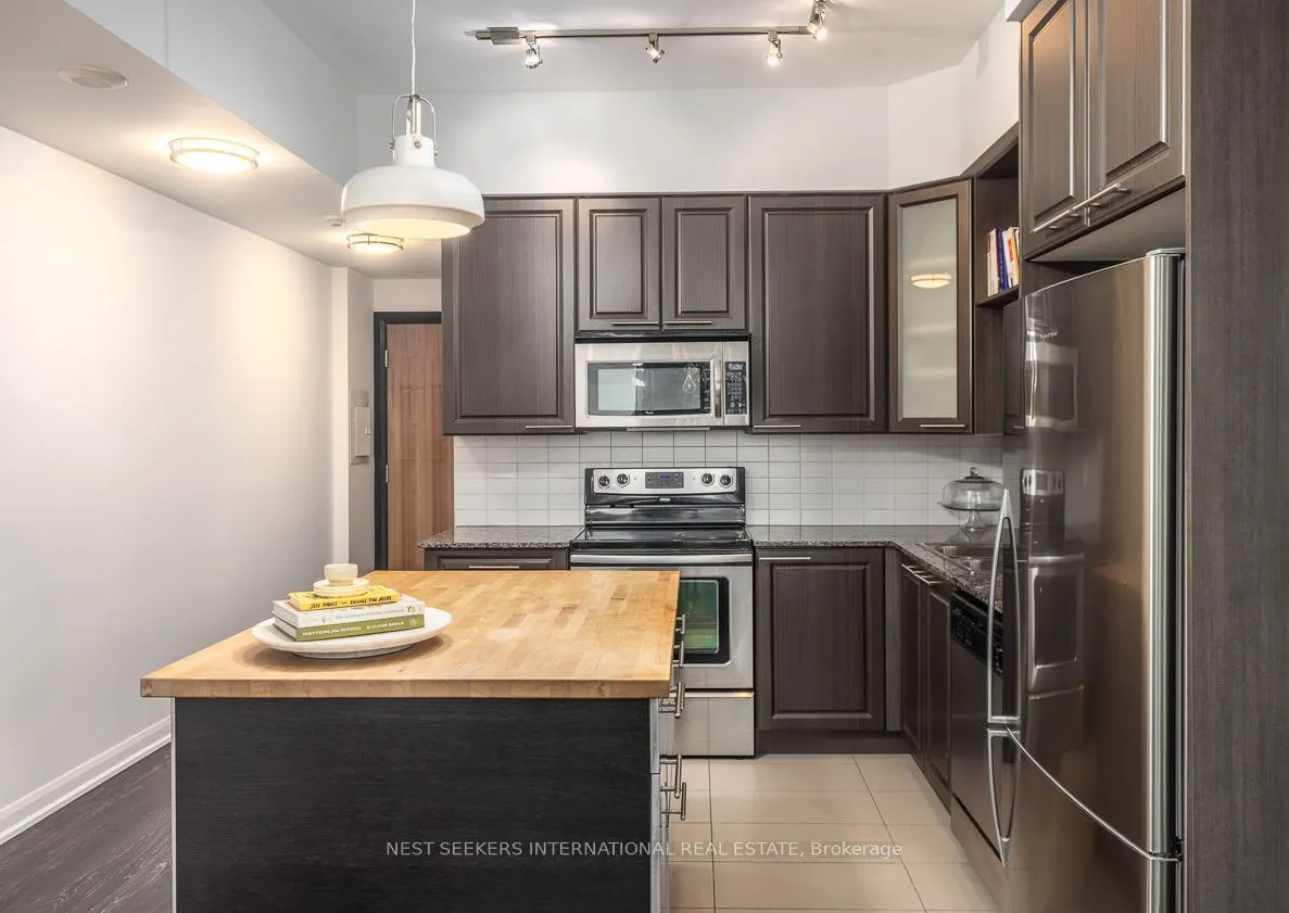 500 Sherbourne Street #2210
