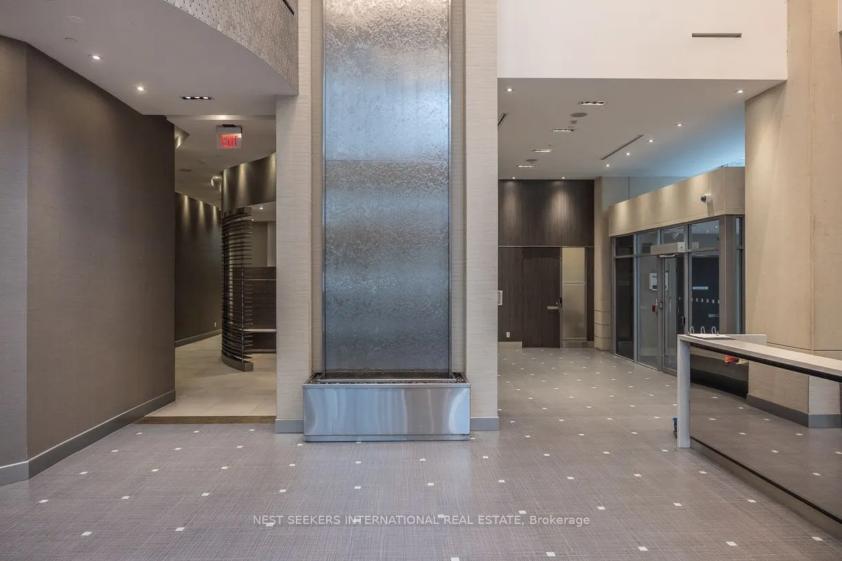 500 Sherbourne Street #2210
