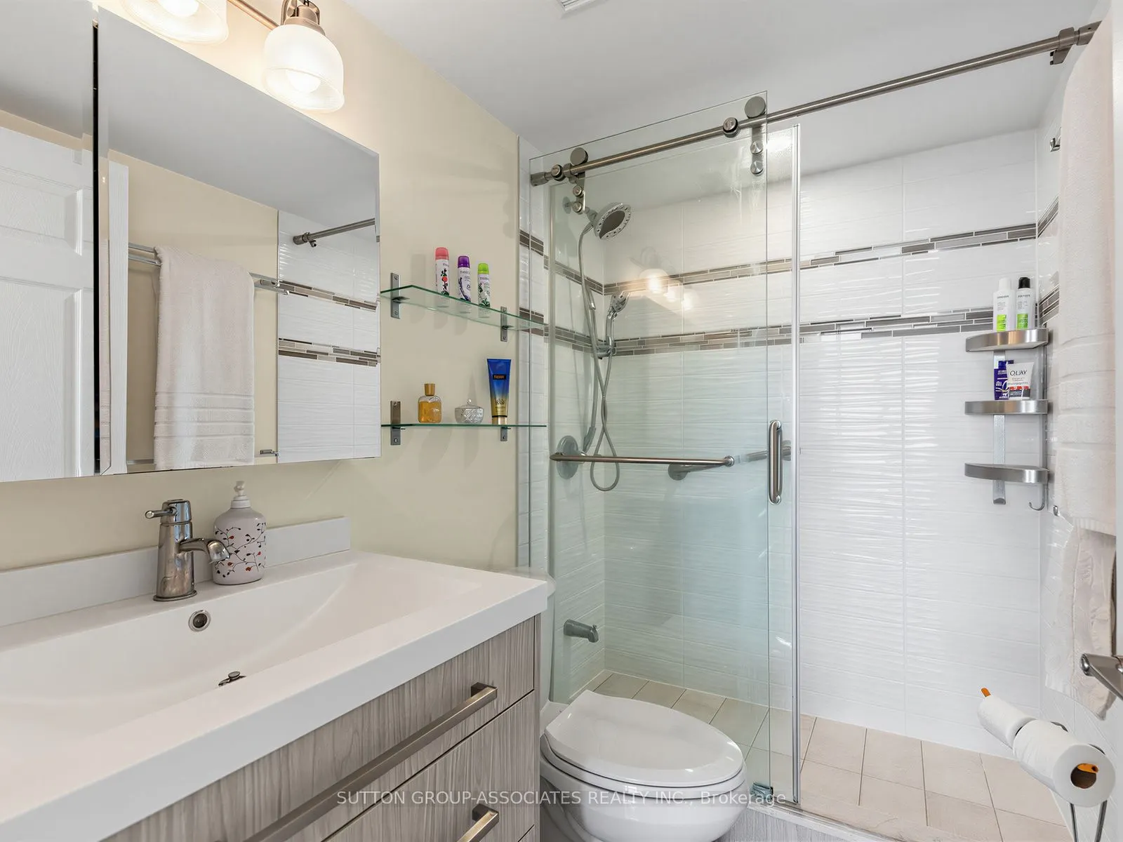 23 Lorraine Drive #1706