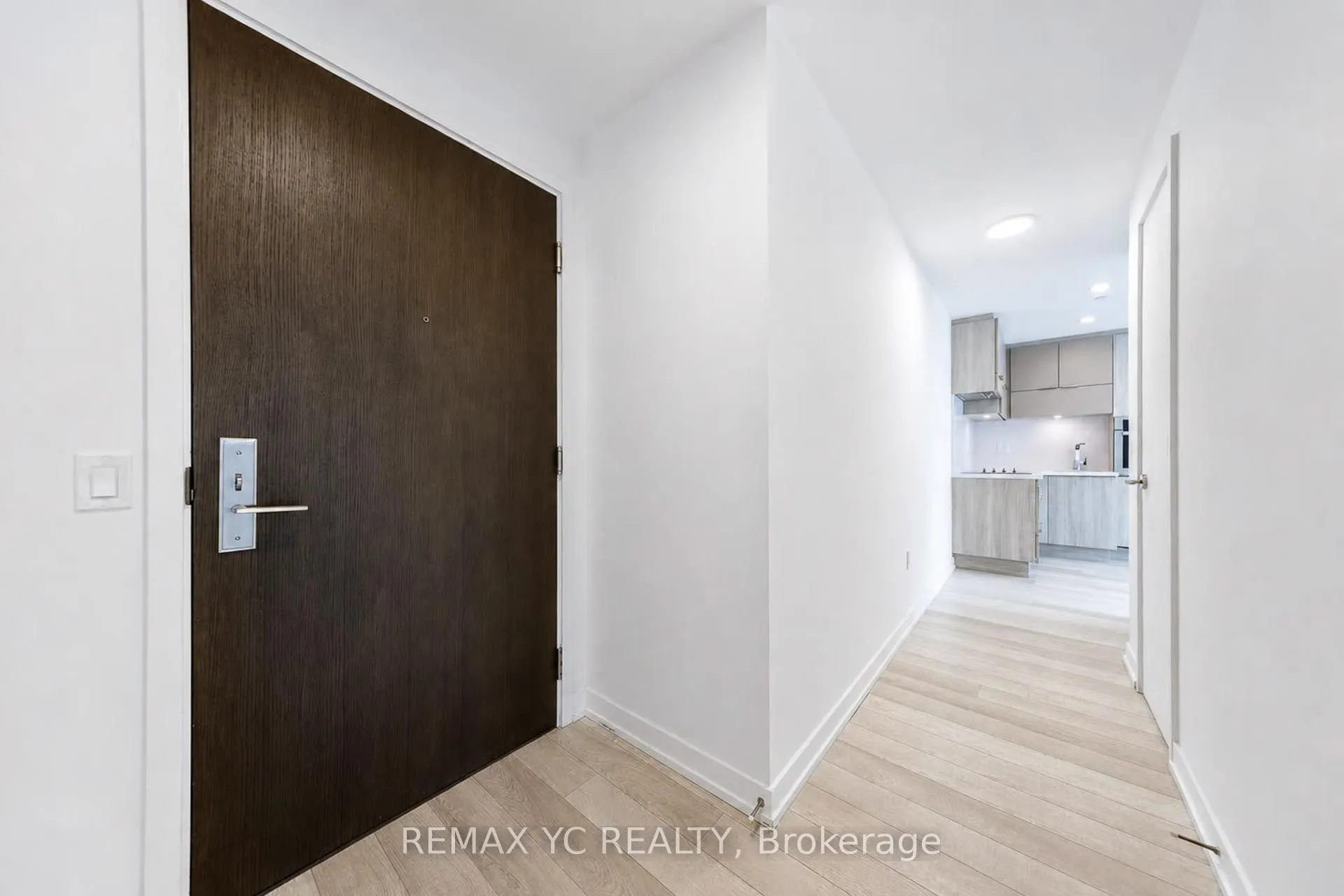 39 Roehampton Avenue #3708