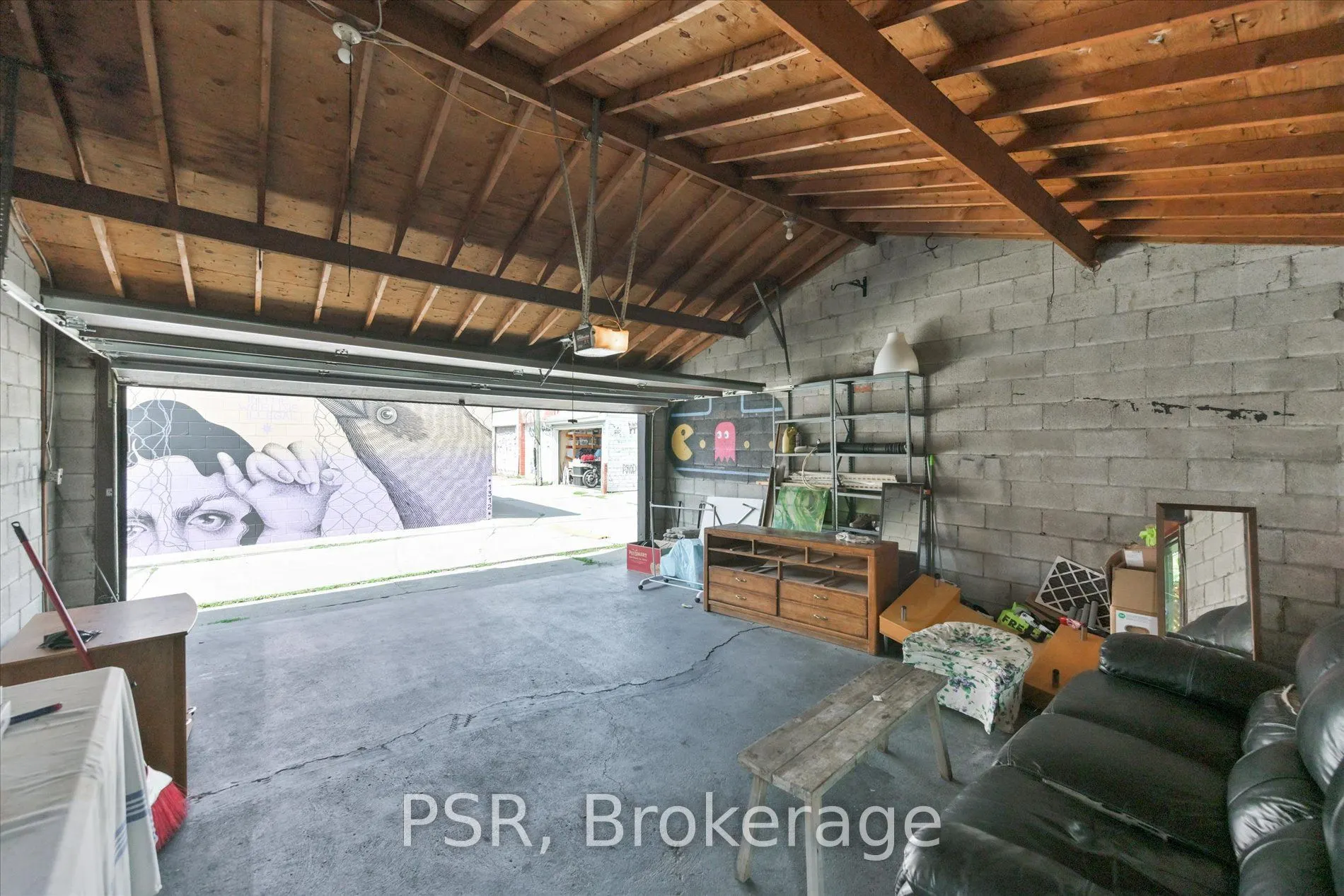 64 Gladstone Avenue