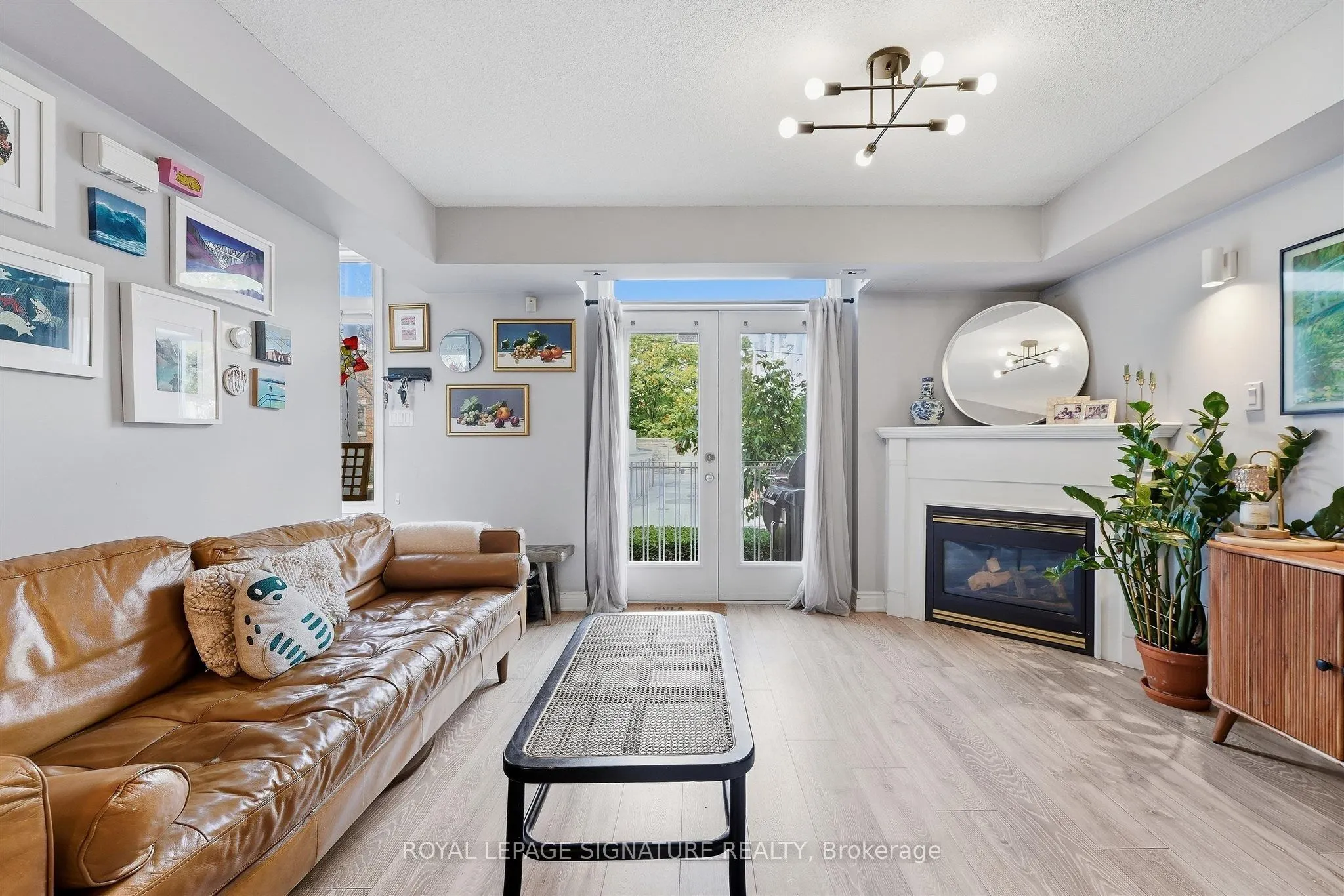 25 Sudbury Street #2503