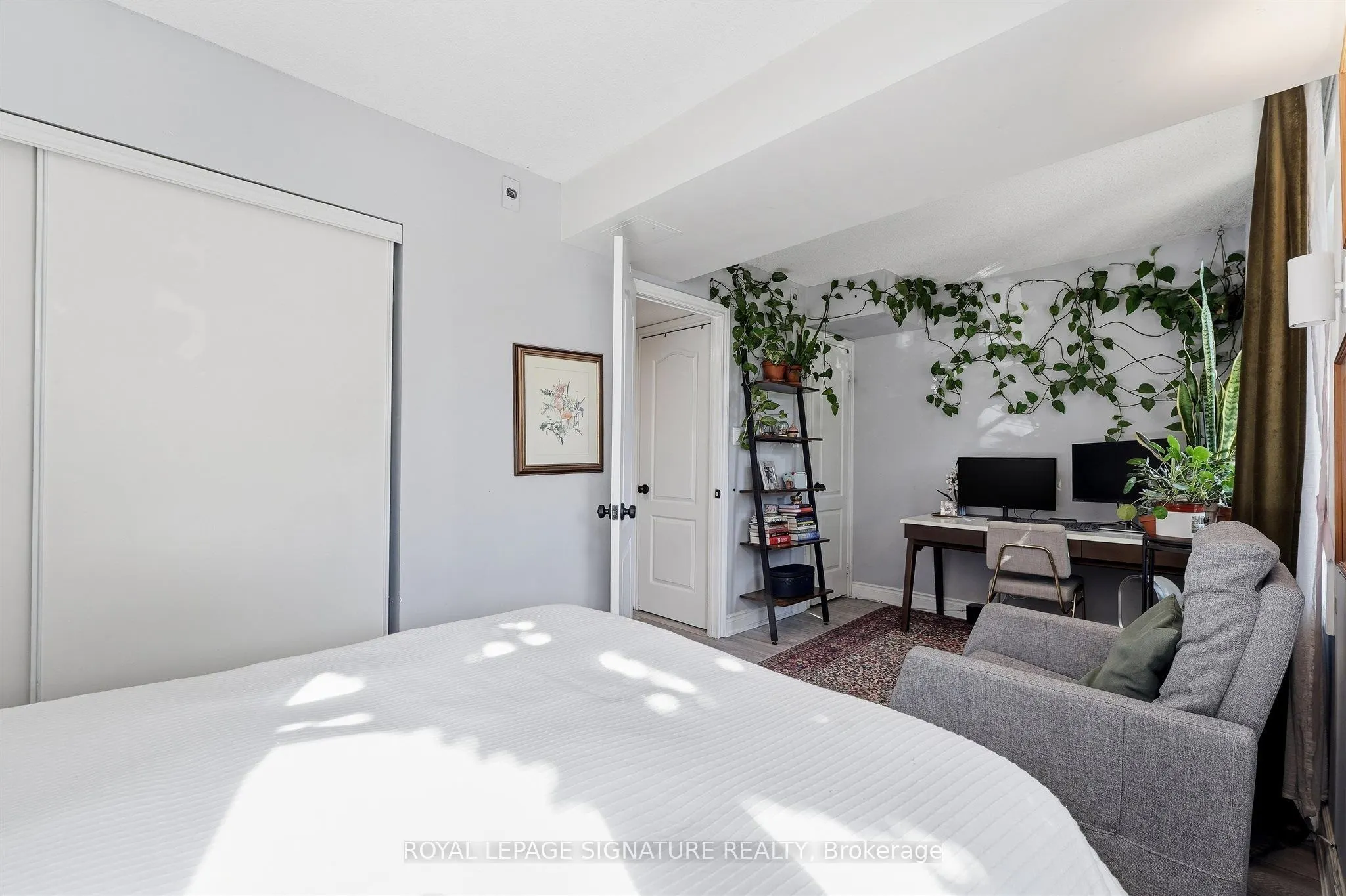 25 Sudbury Street #2503