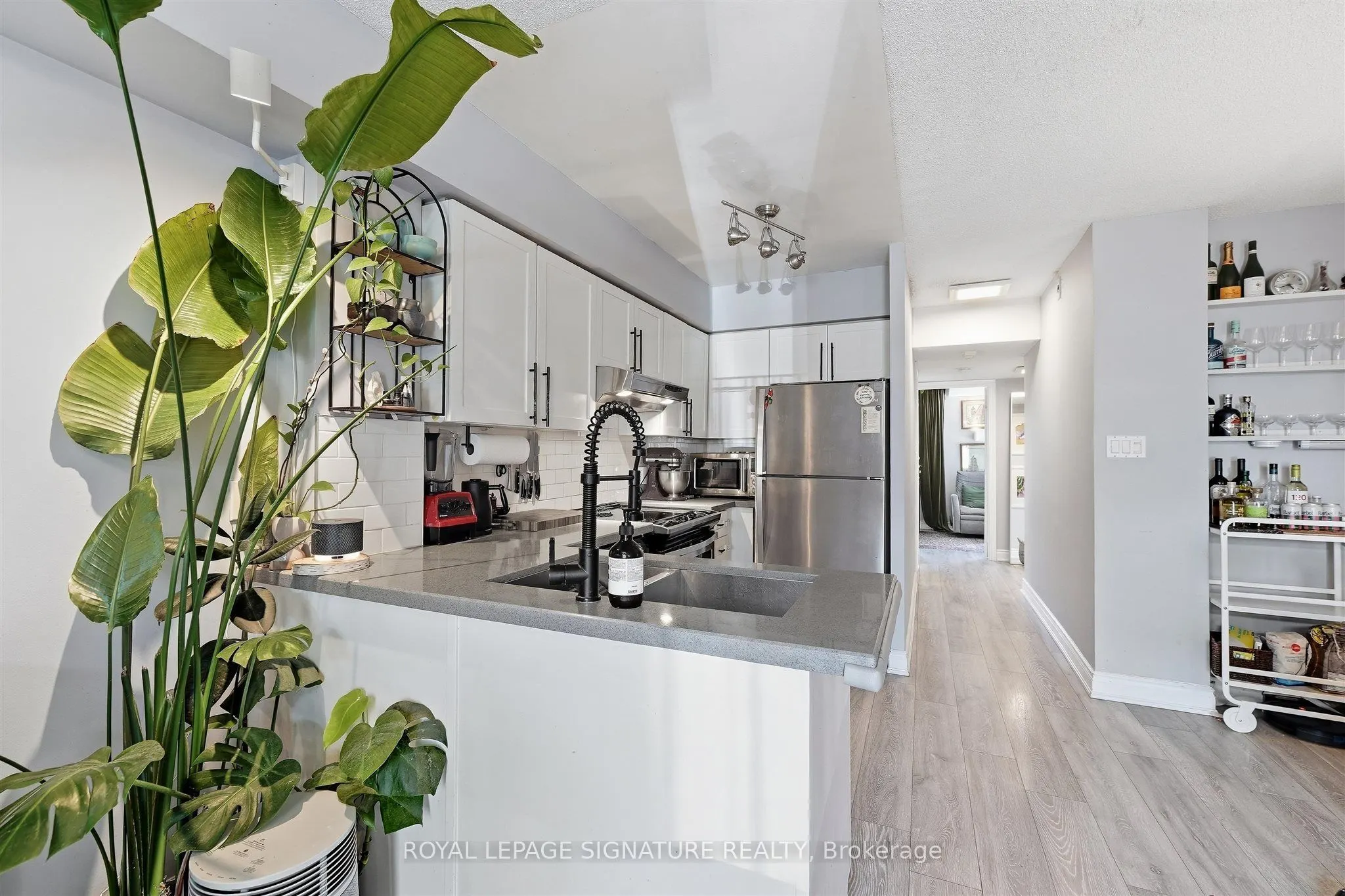 25 Sudbury Street #2503