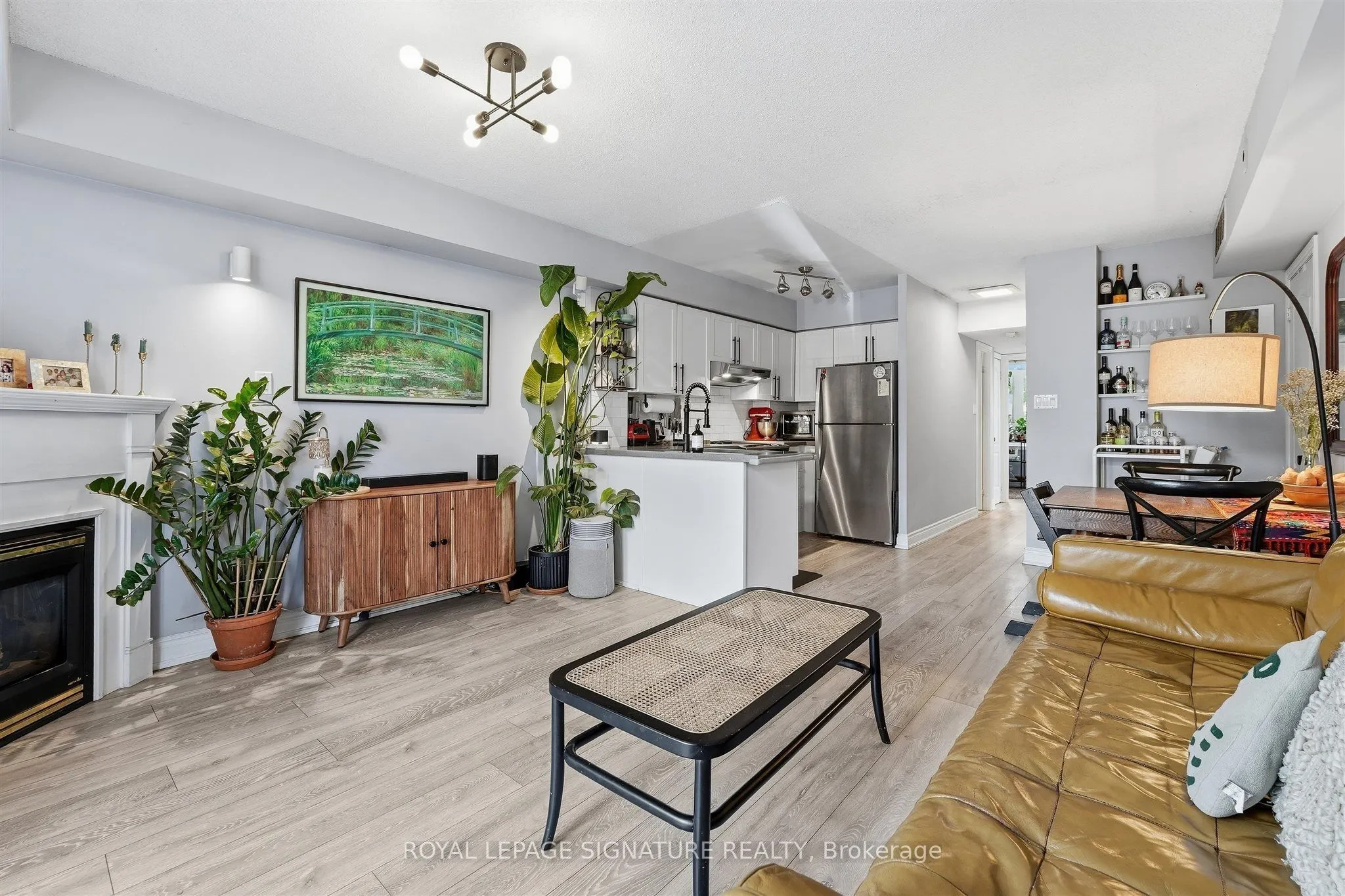 25 Sudbury Street #2503
