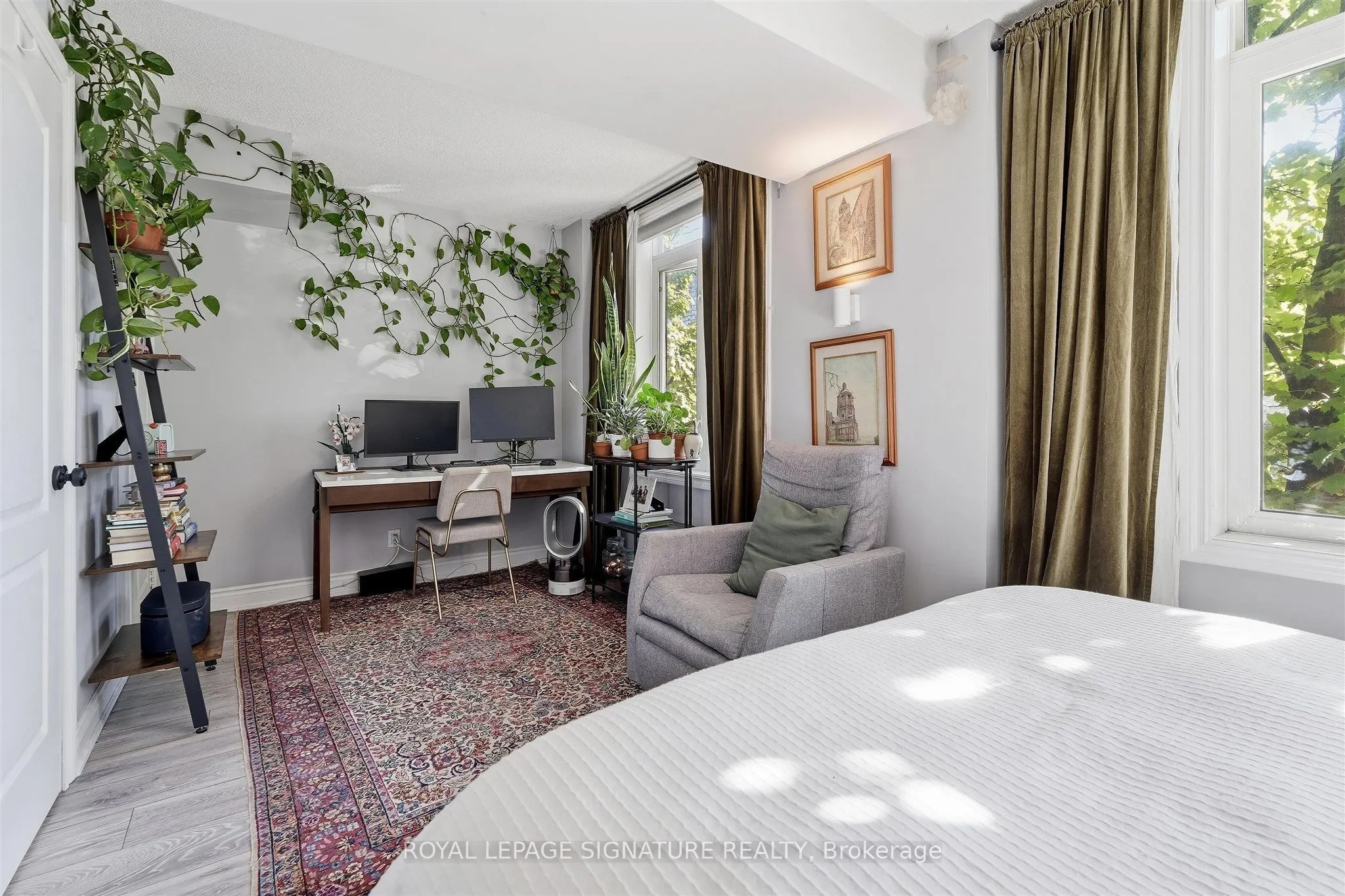 25 Sudbury Street #2503