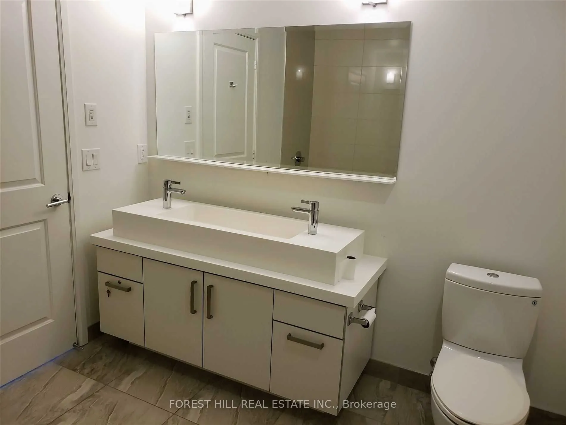 1080 Bay Street #4902