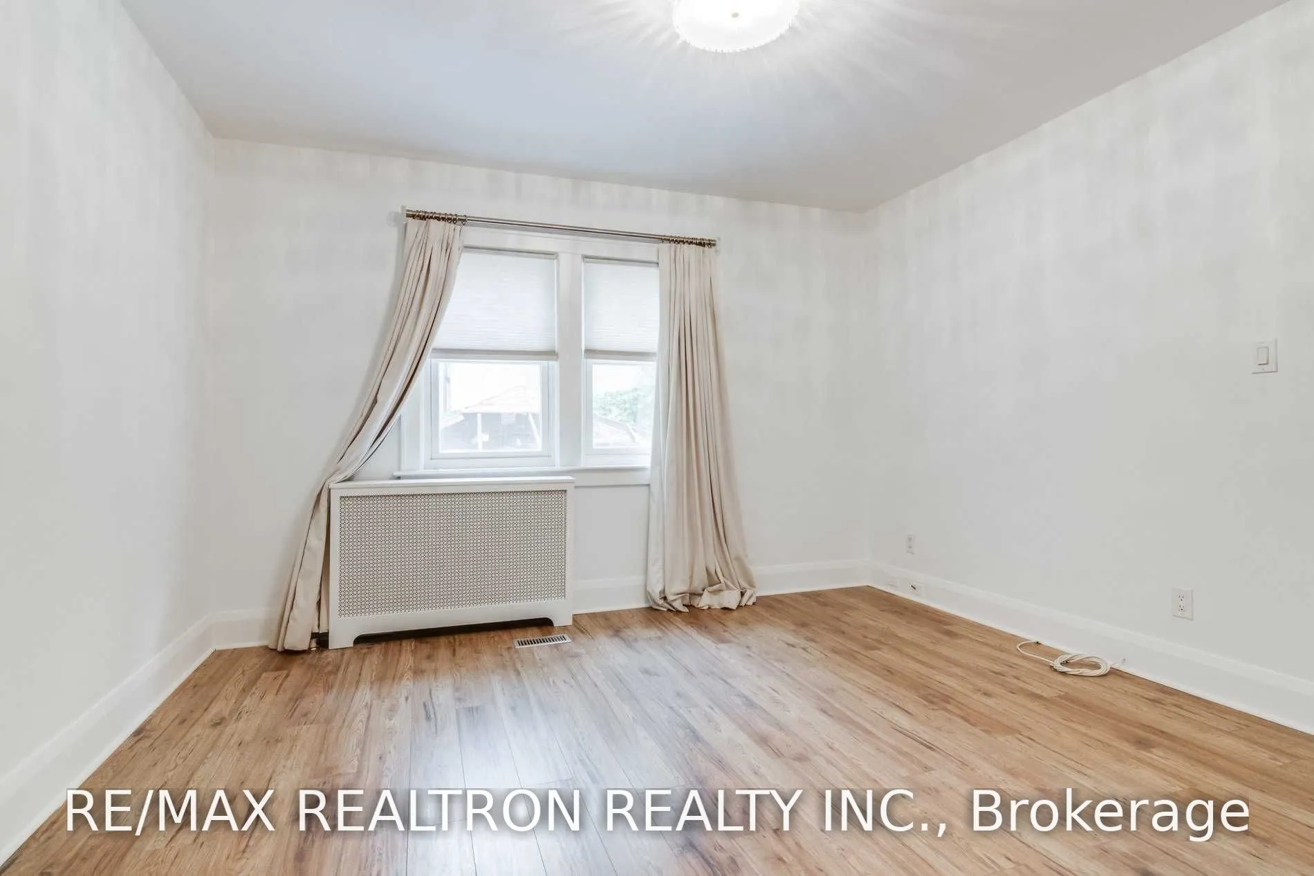 4 Hillholm Road #Upper