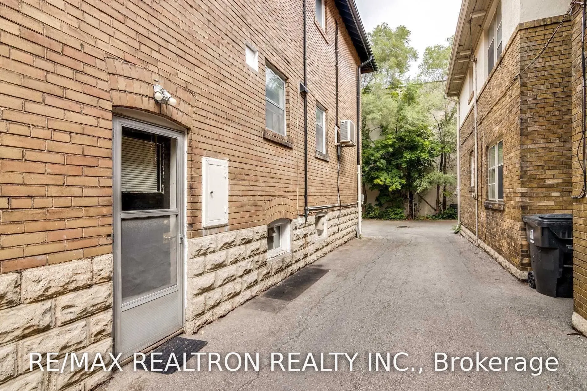 4 Hillholm Road #Upper