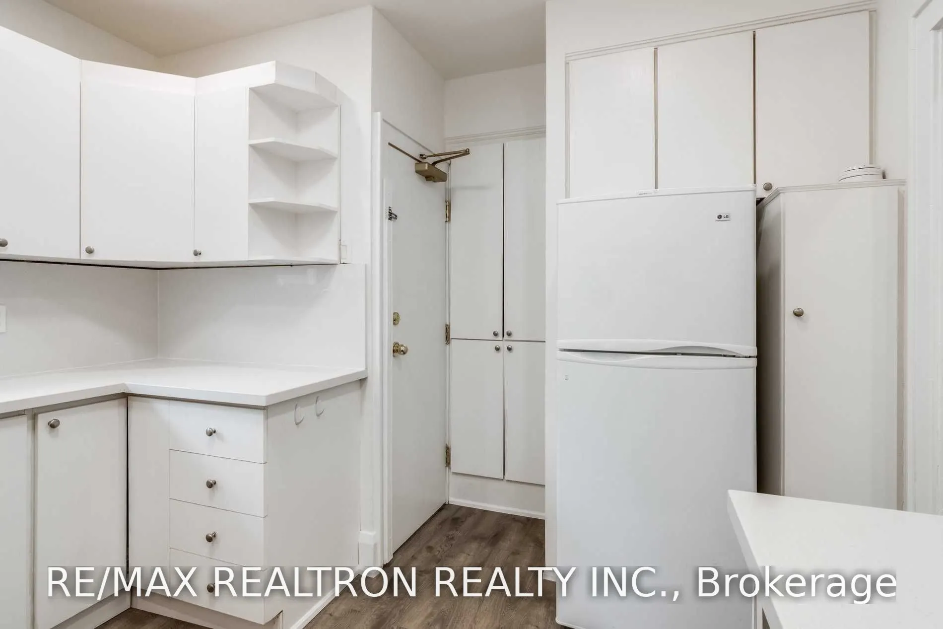 4 Hillholm Road #Upper
