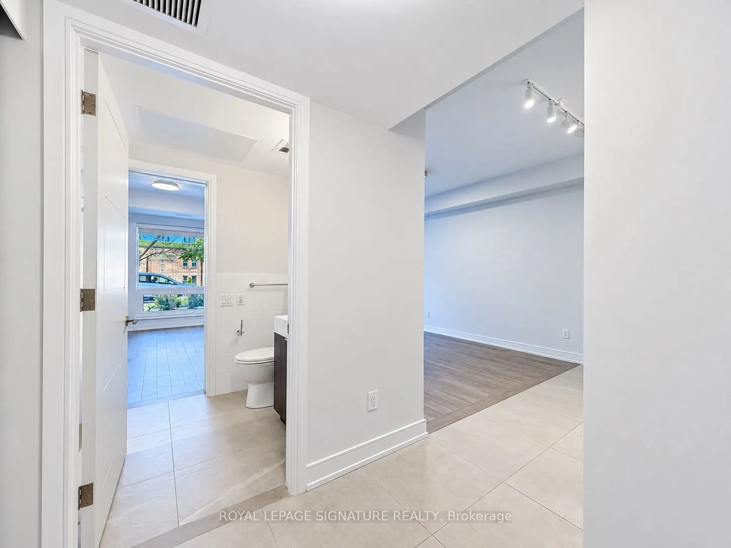 2525 Bathurst Street #106