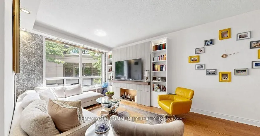 78 Harrison Garden Boulevard #103