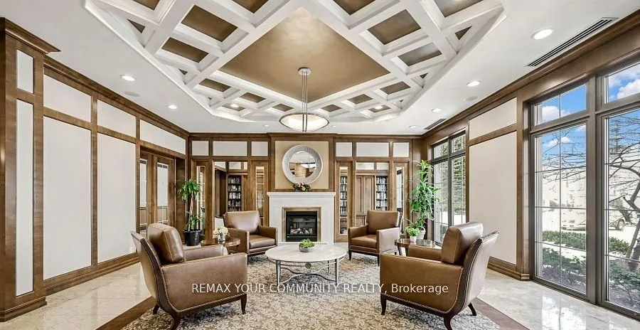 78 Harrison Garden Boulevard #103