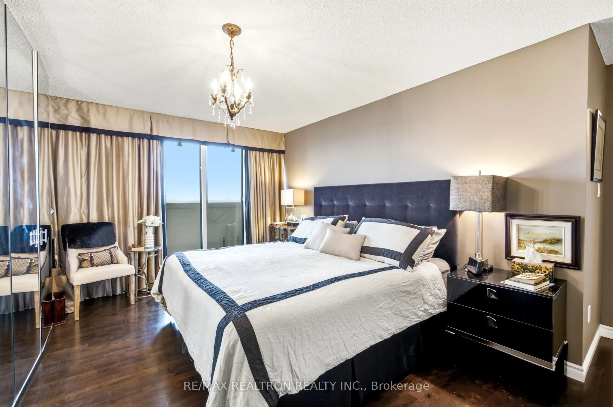 3000 Bathurst Street #PH3