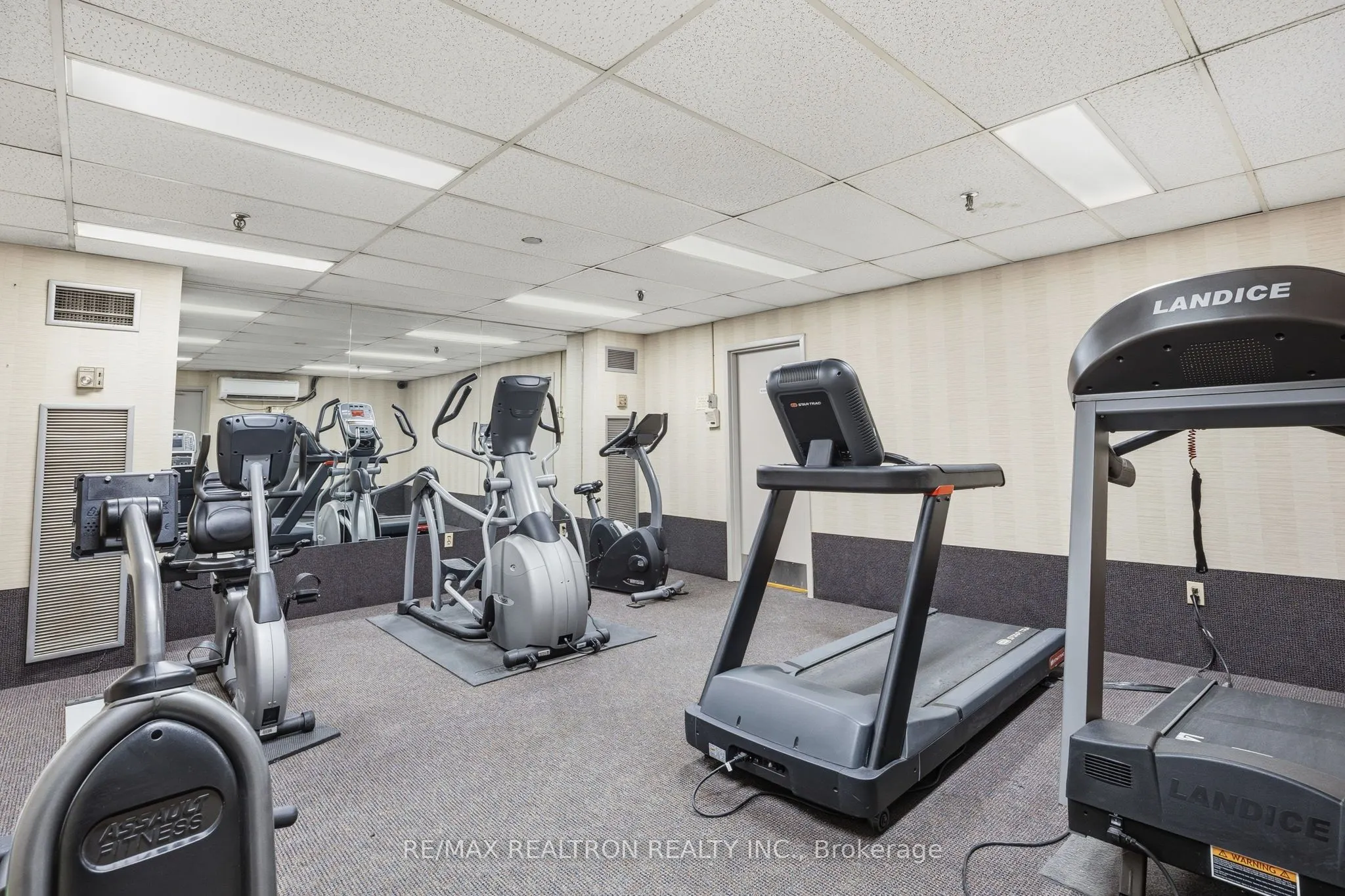 3000 Bathurst Street #PH3
