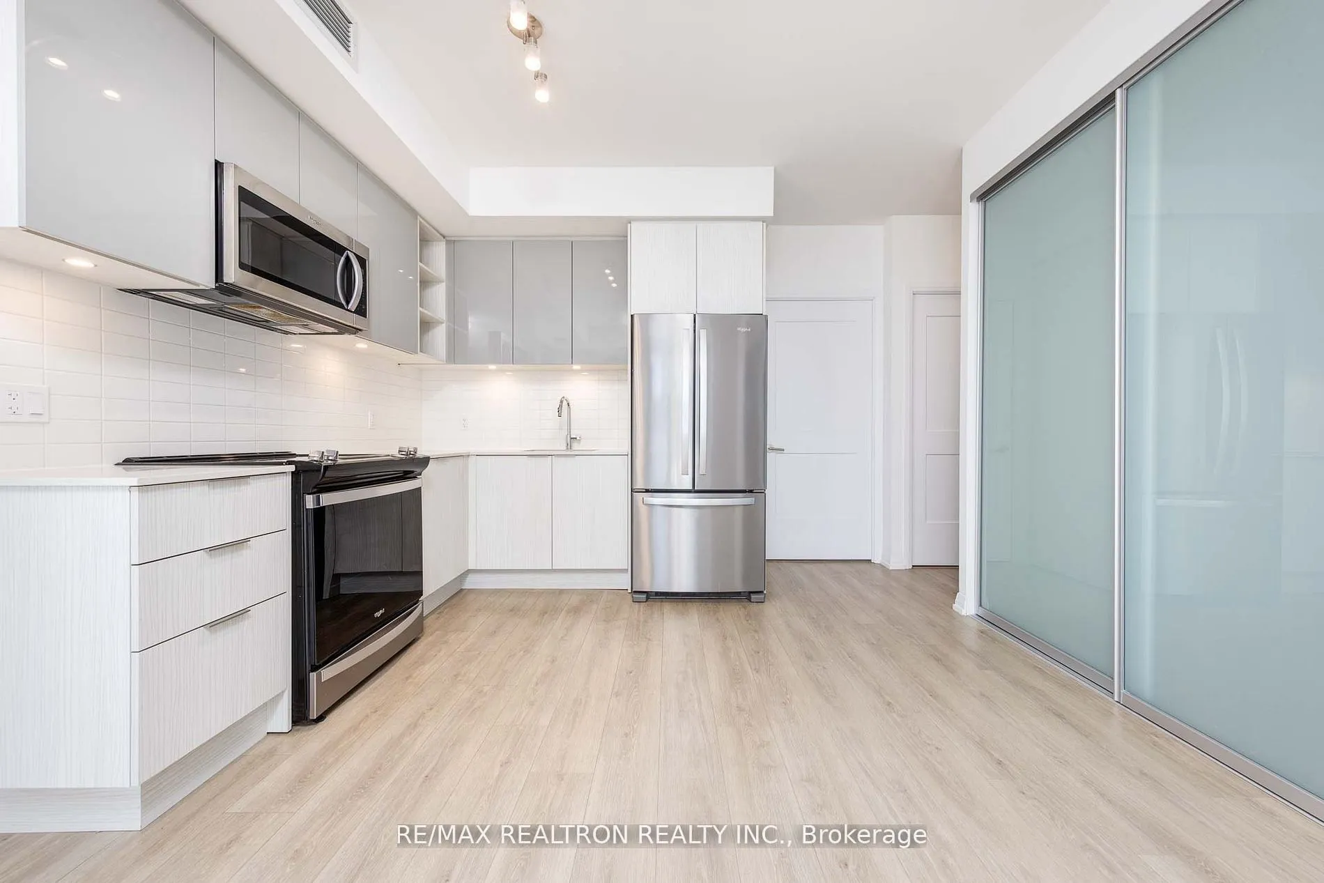 50 Dunfield Avenue #1917