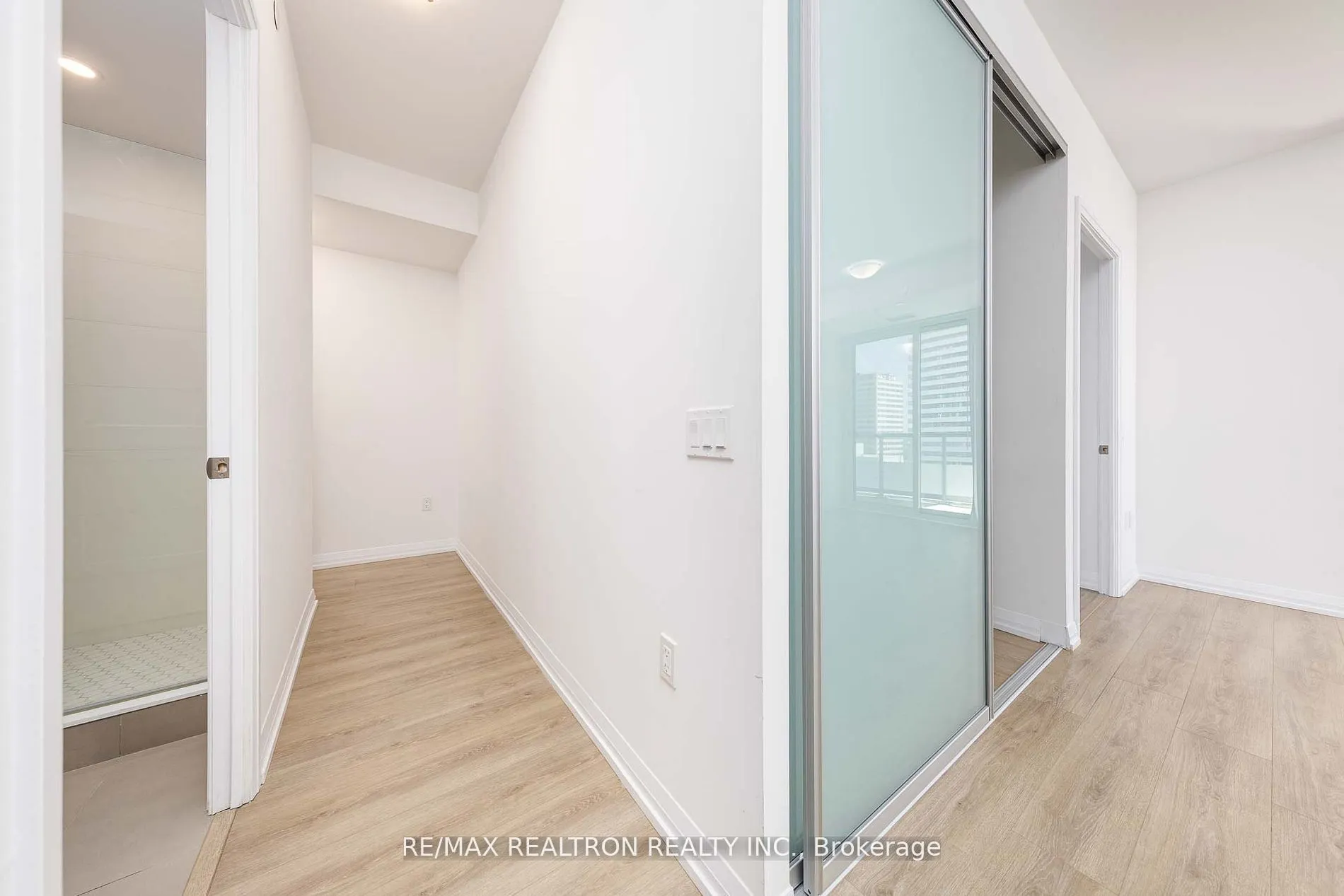 50 Dunfield Avenue #1917