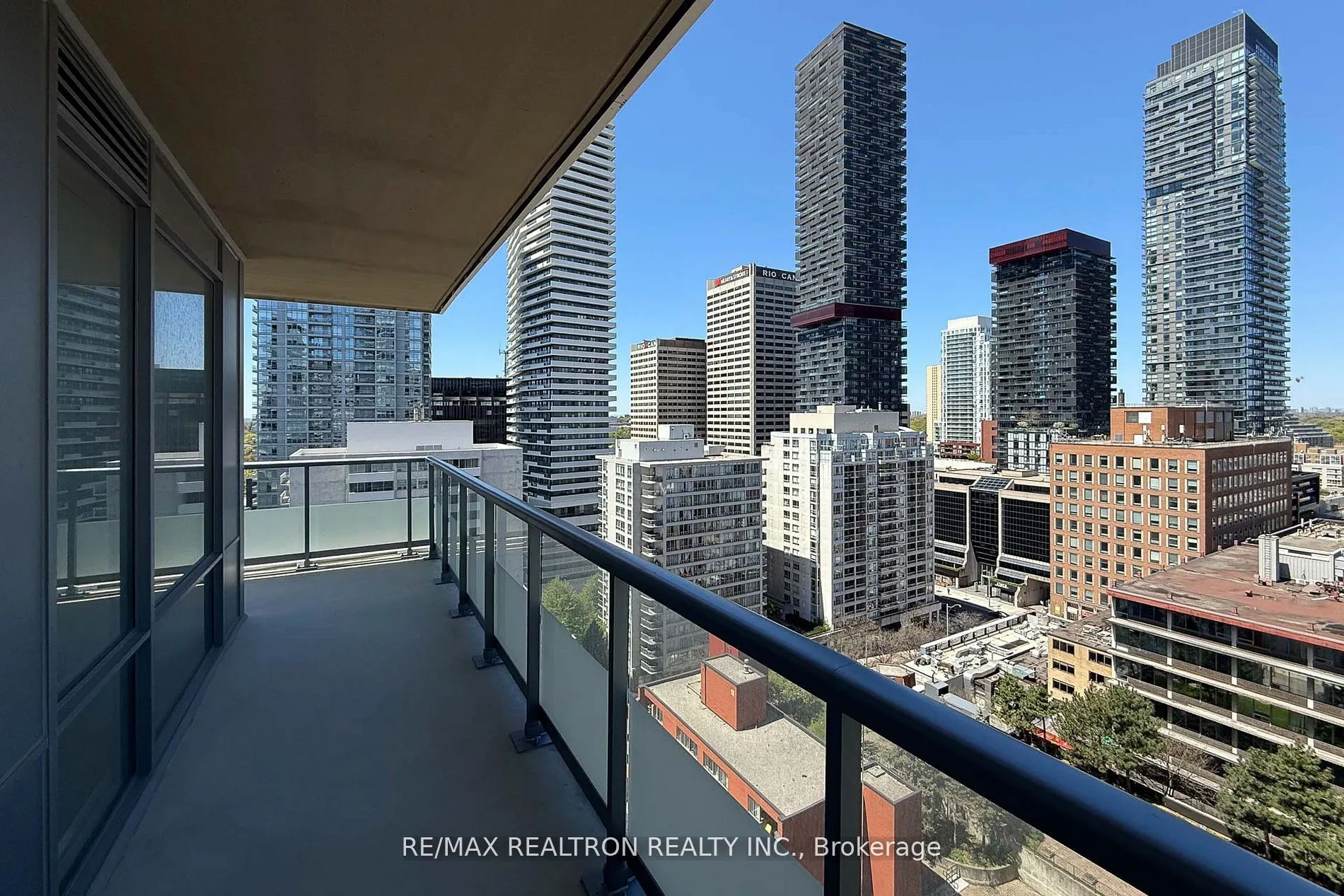 50 Dunfield Avenue #1917