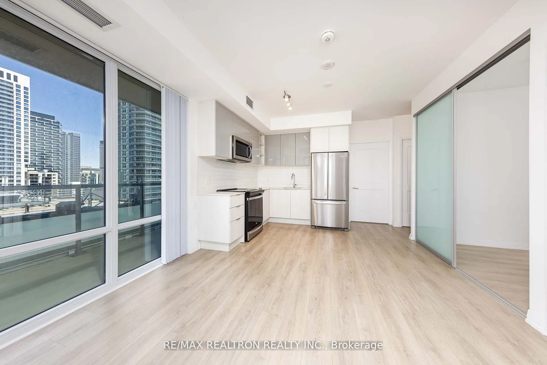 50 Dunfield Avenue #1917
