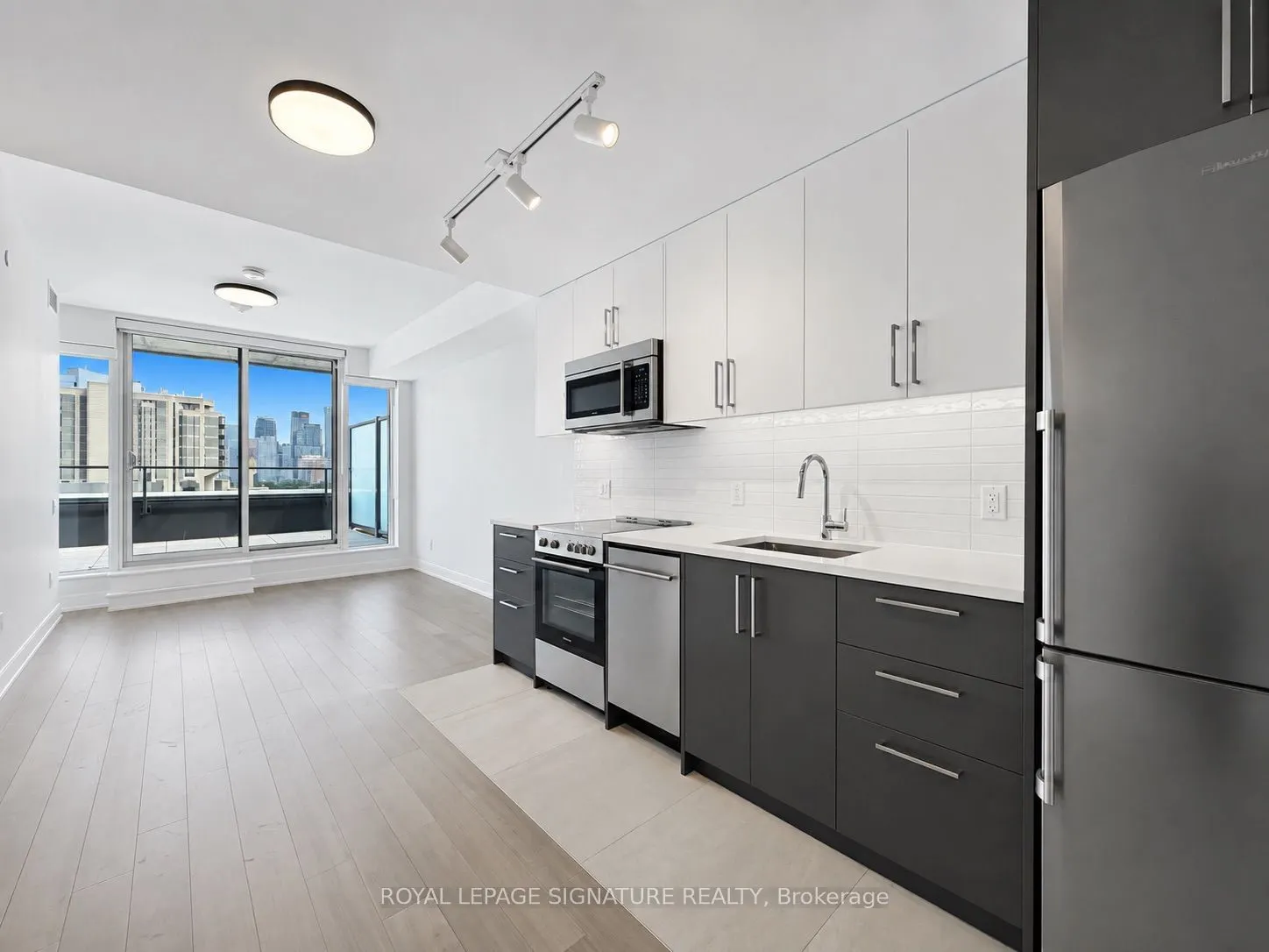 664 Spadina Avenue #1005