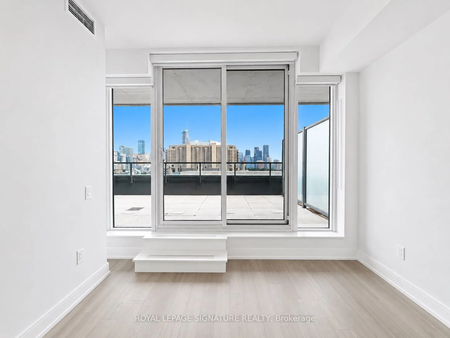 664 Spadina Avenue #1005