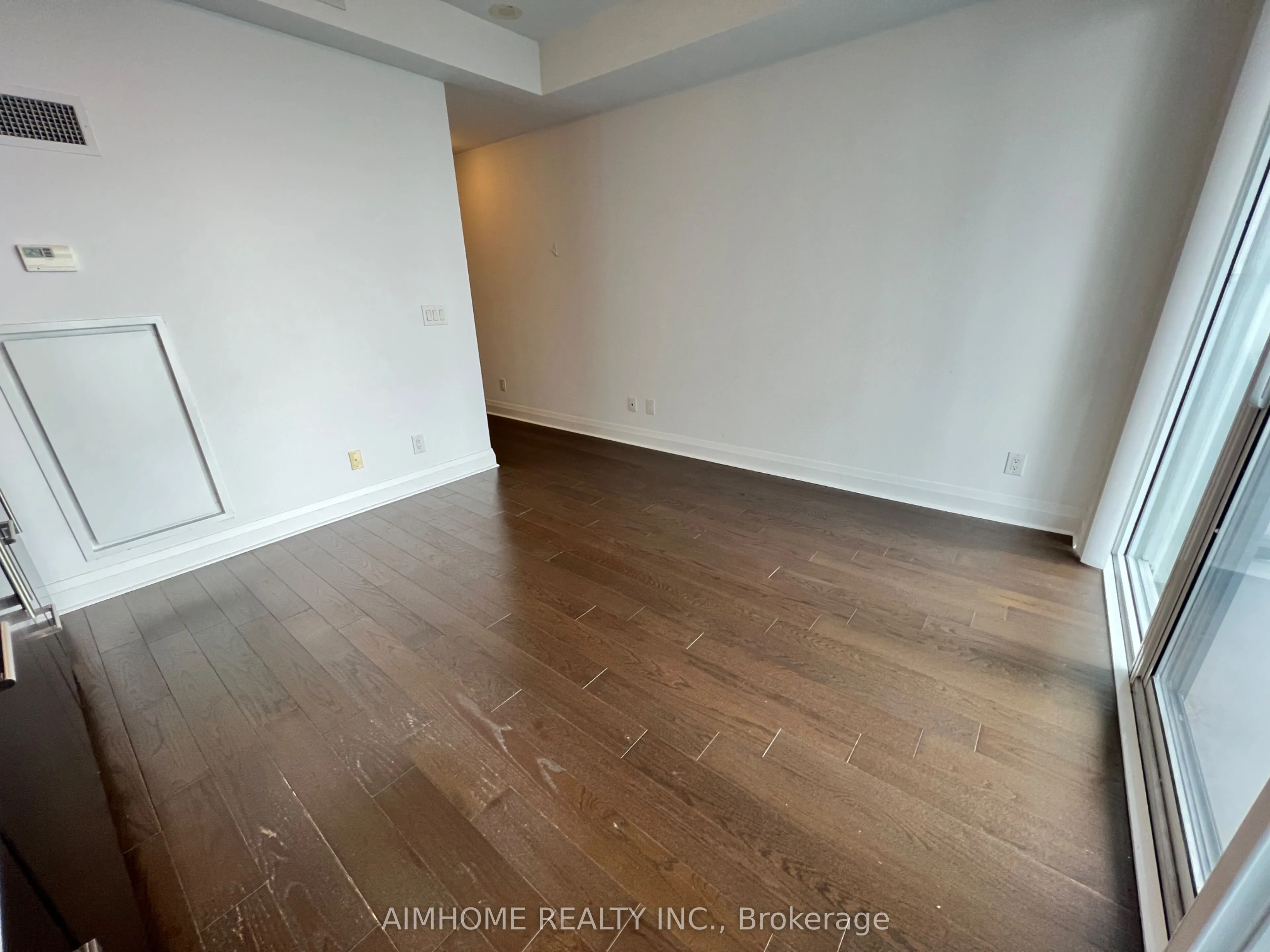 1080 Bay Street #4207