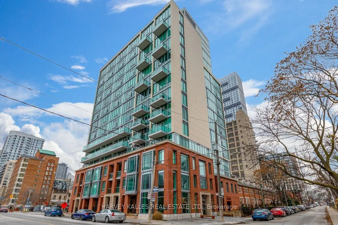 220 George Street #702