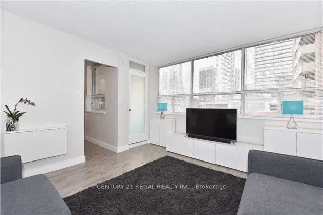 30 Gloucester Street #1107