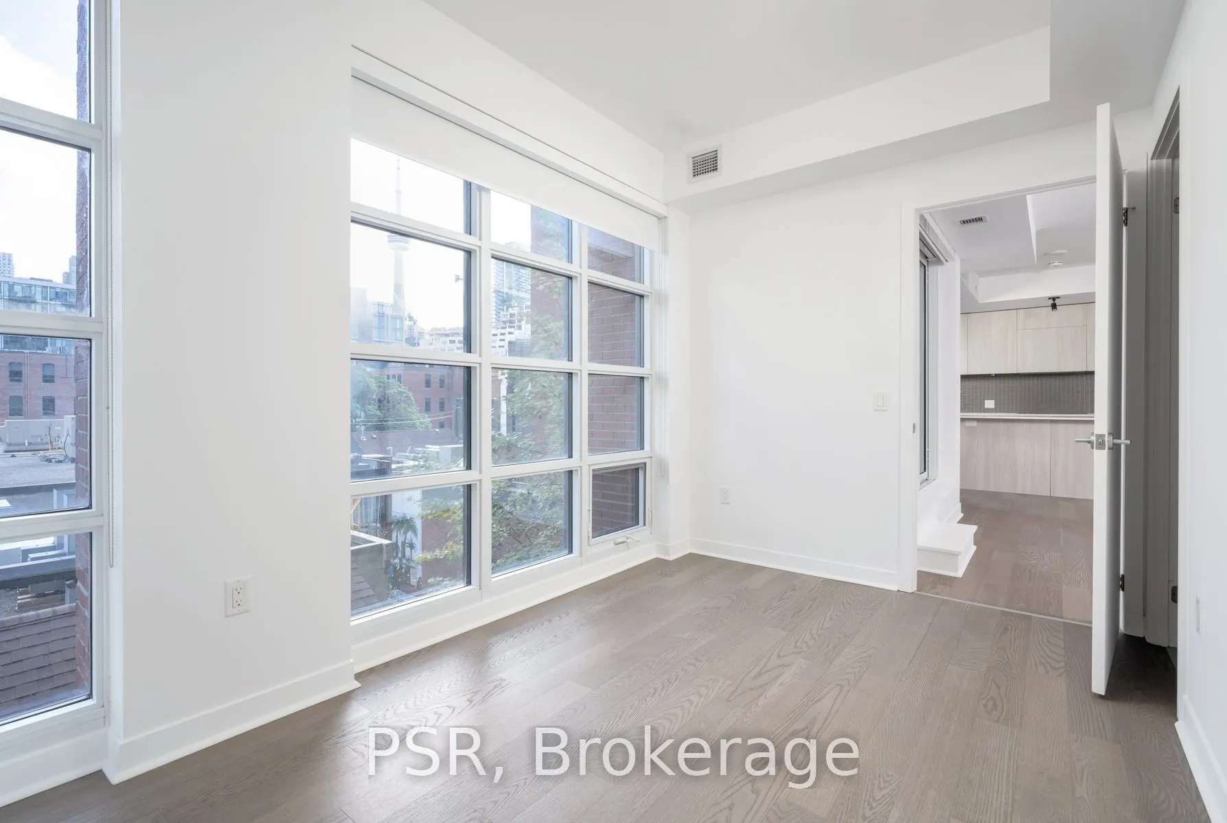 501 Adelaide Street W #401