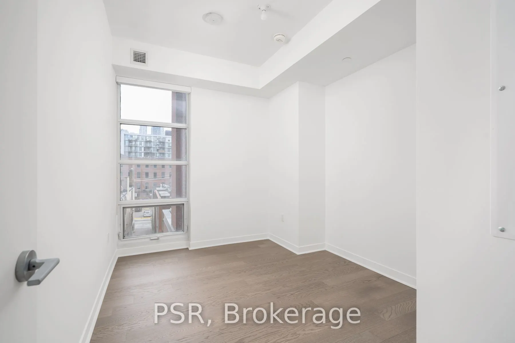 501 Adelaide Street W #401
