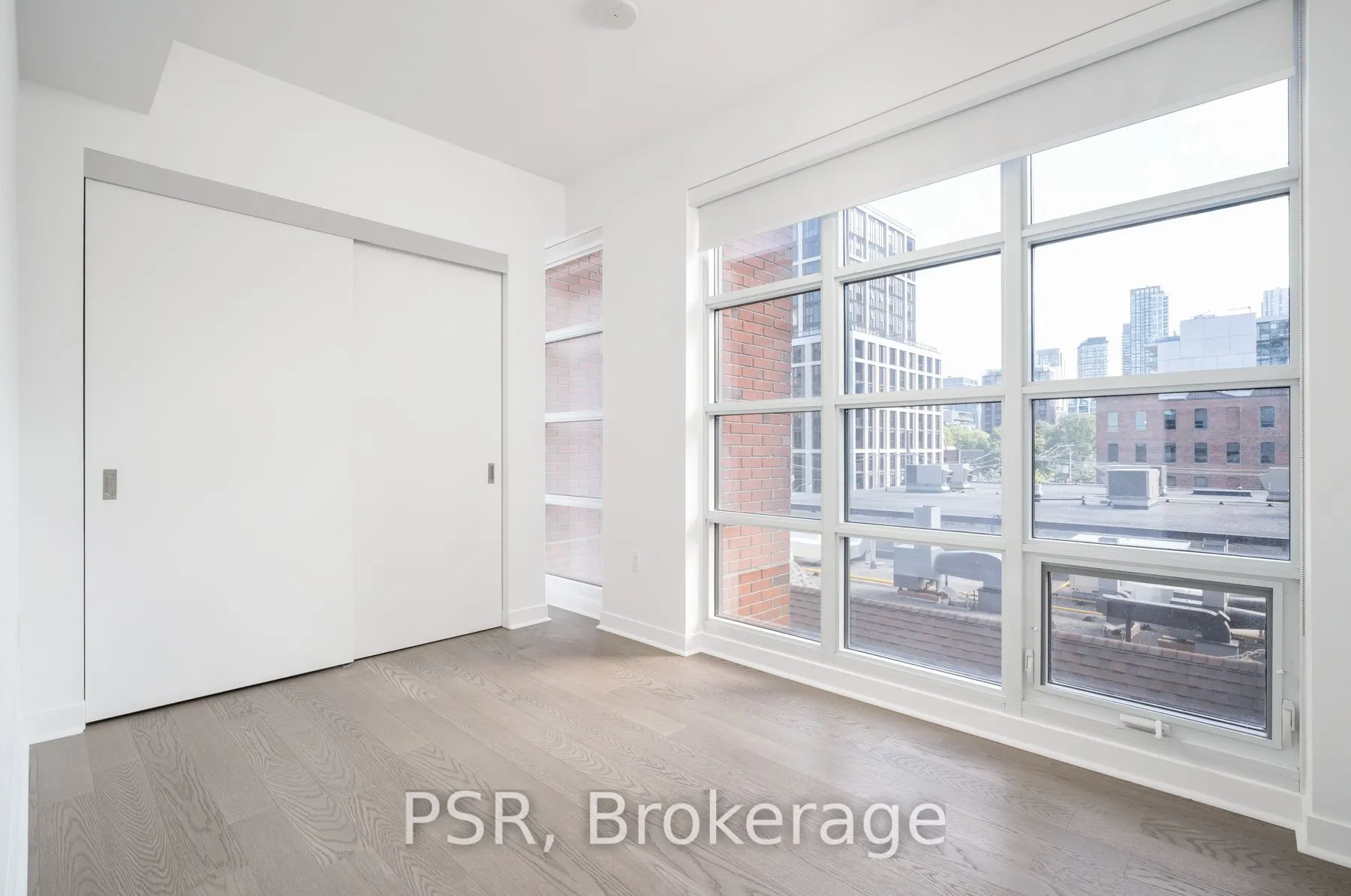 501 Adelaide Street W #401