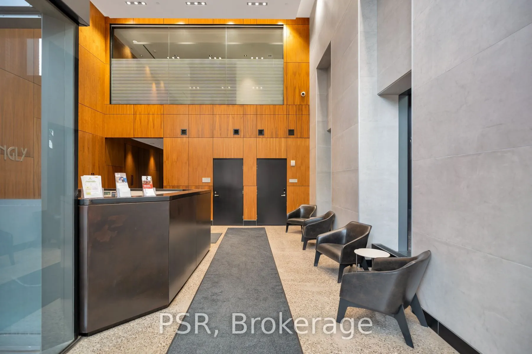 501 Adelaide Street W #401
