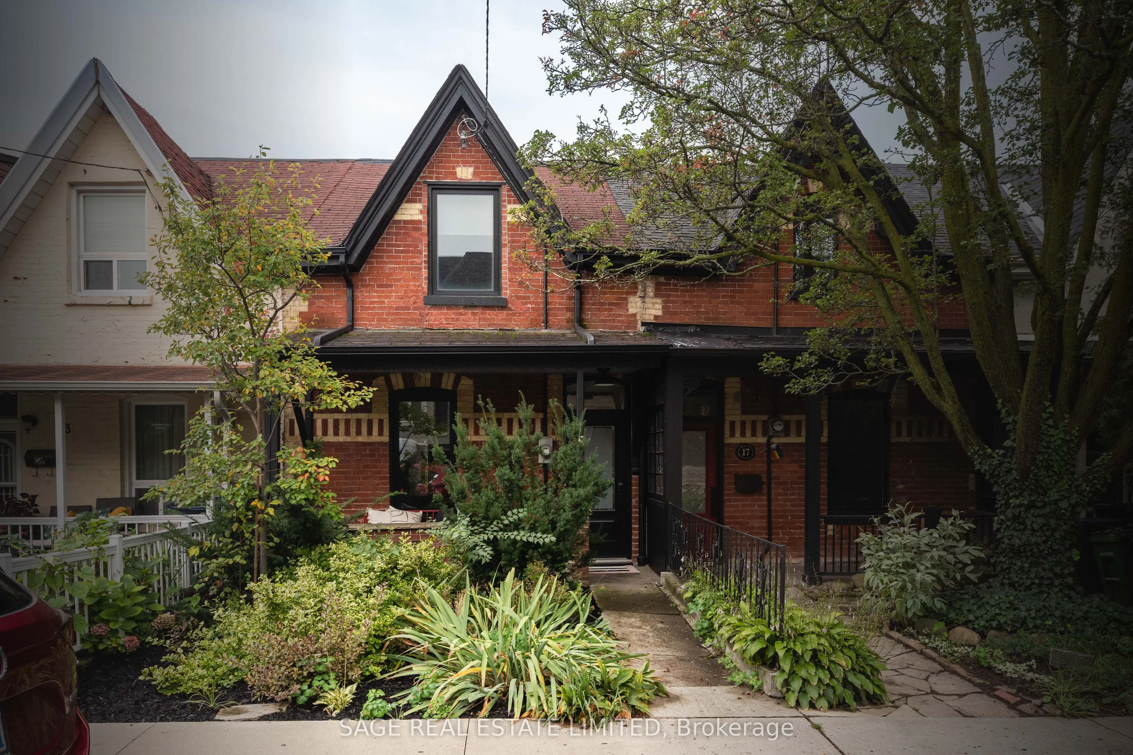 15 Crocker Avenue