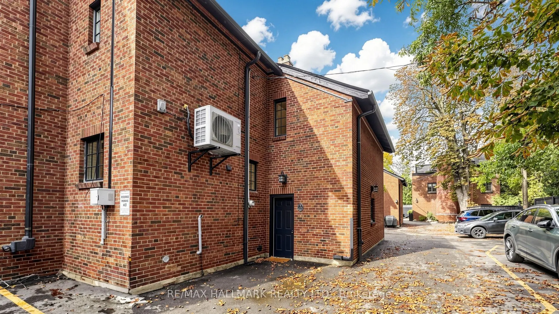 12 Ancroft Place #12