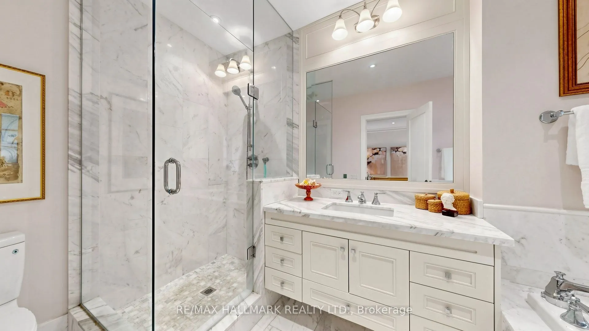 12 Ancroft Place #12