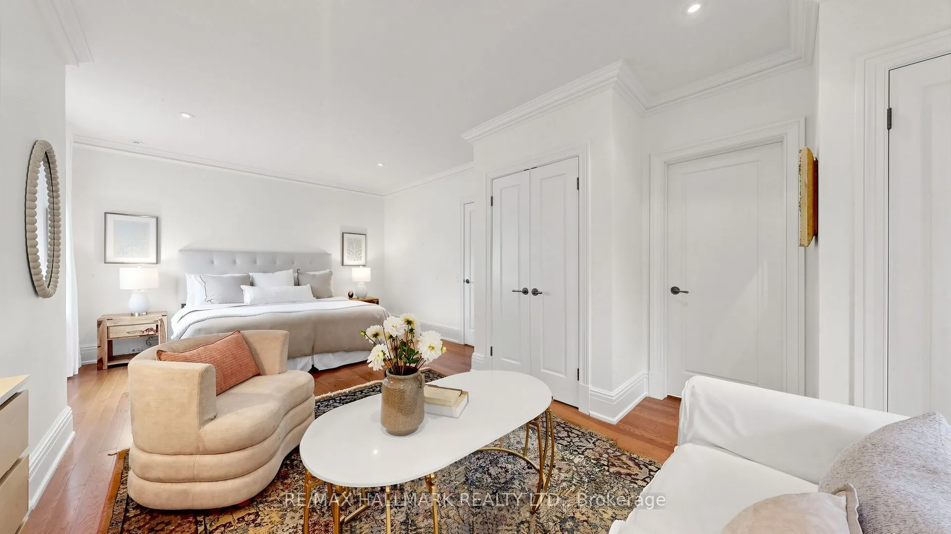 12 Ancroft Place #12