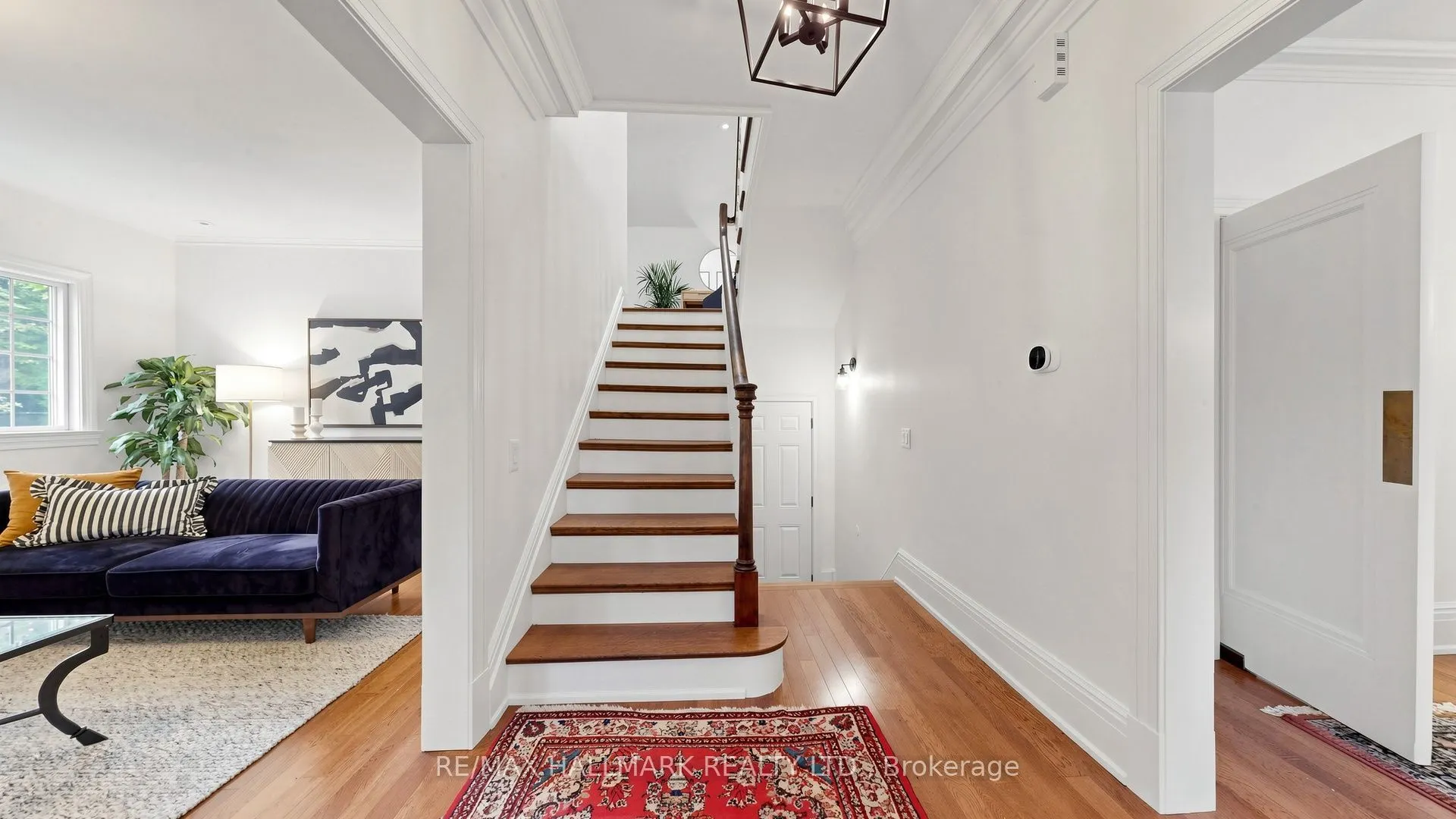 12 Ancroft Place #12