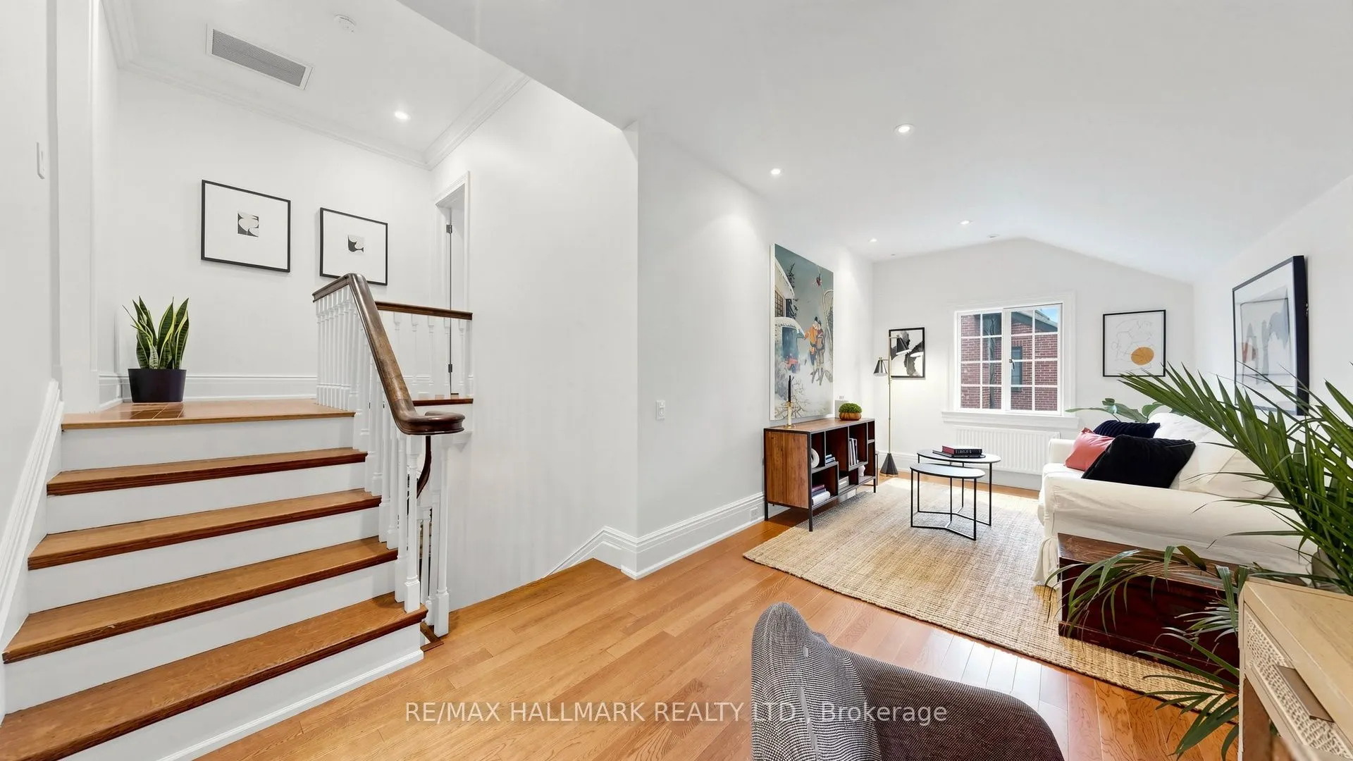 12 Ancroft Place #12
