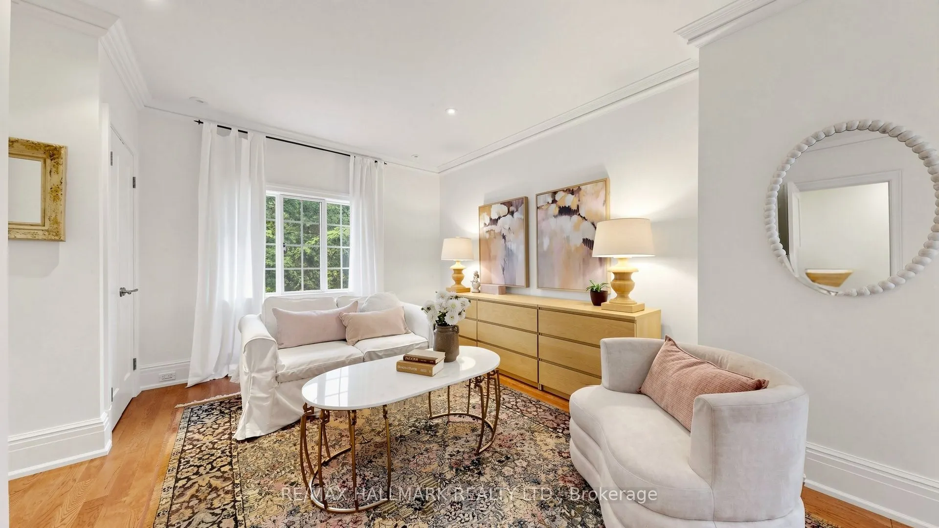 12 Ancroft Place #12