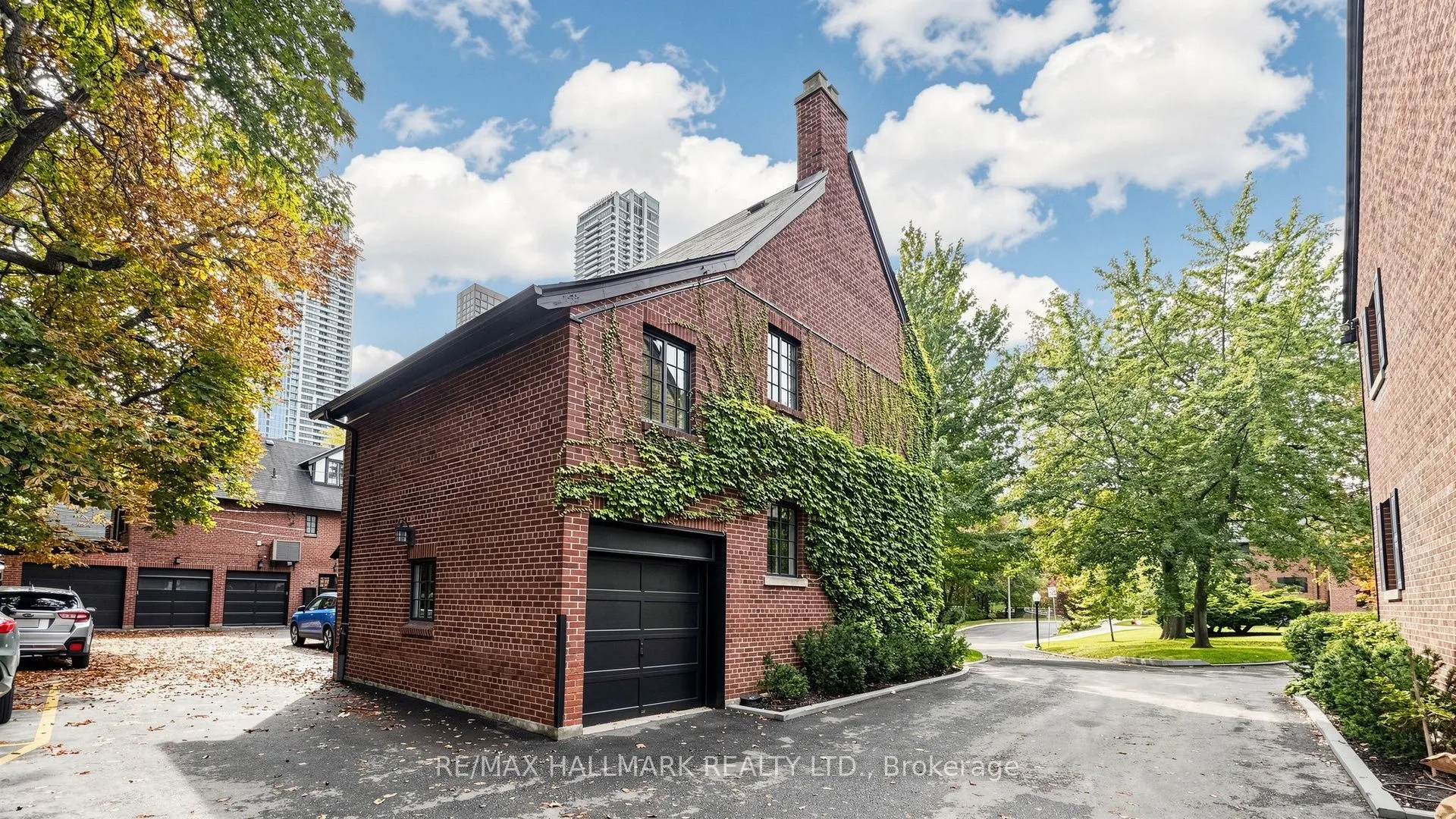 12 Ancroft Place #12