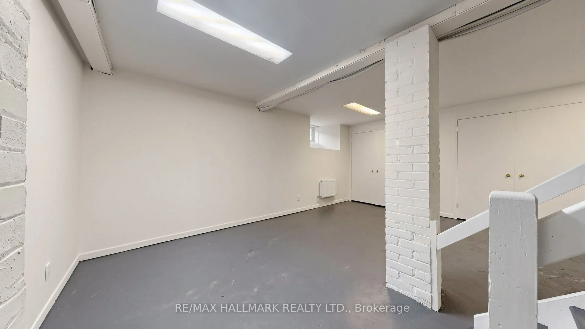 12 Ancroft Place #12