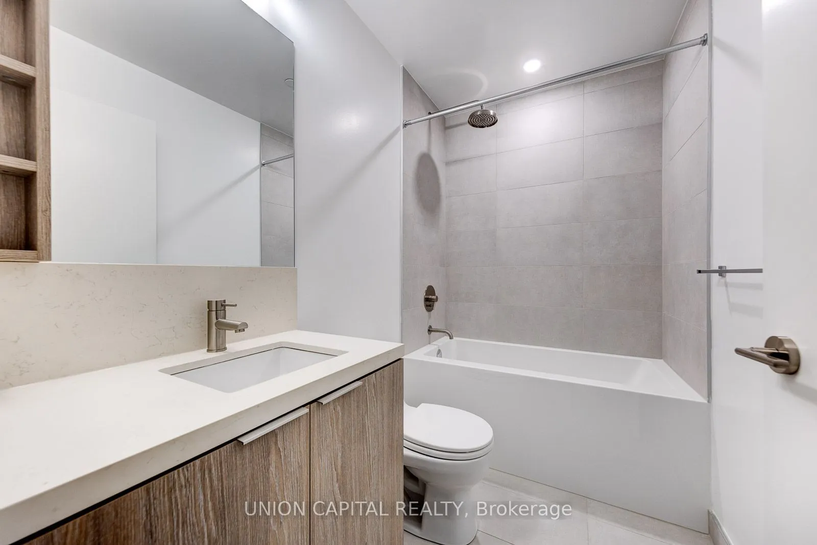 2020 Bathurst Street #222