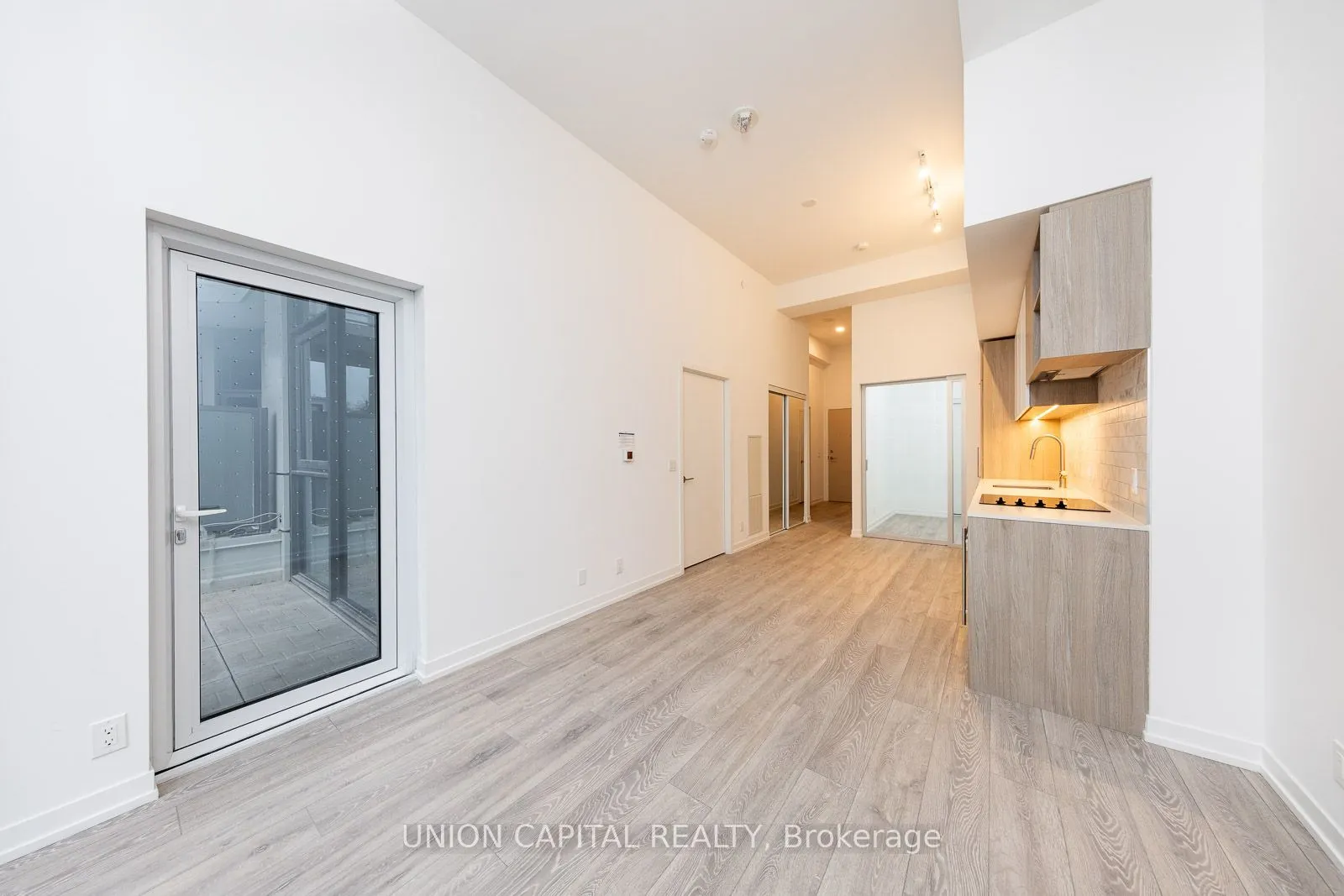 2020 Bathurst Street #222