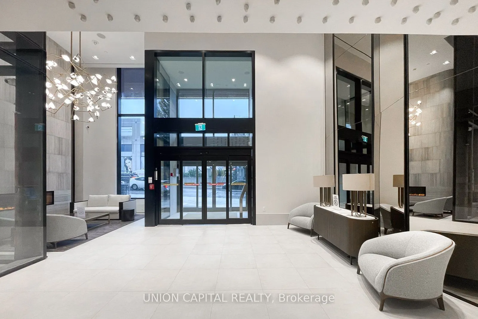 2020 Bathurst Street #222