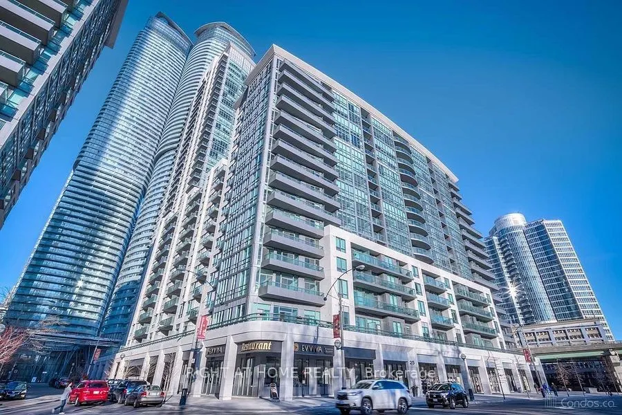 25 Lower Simcoe Street #1208