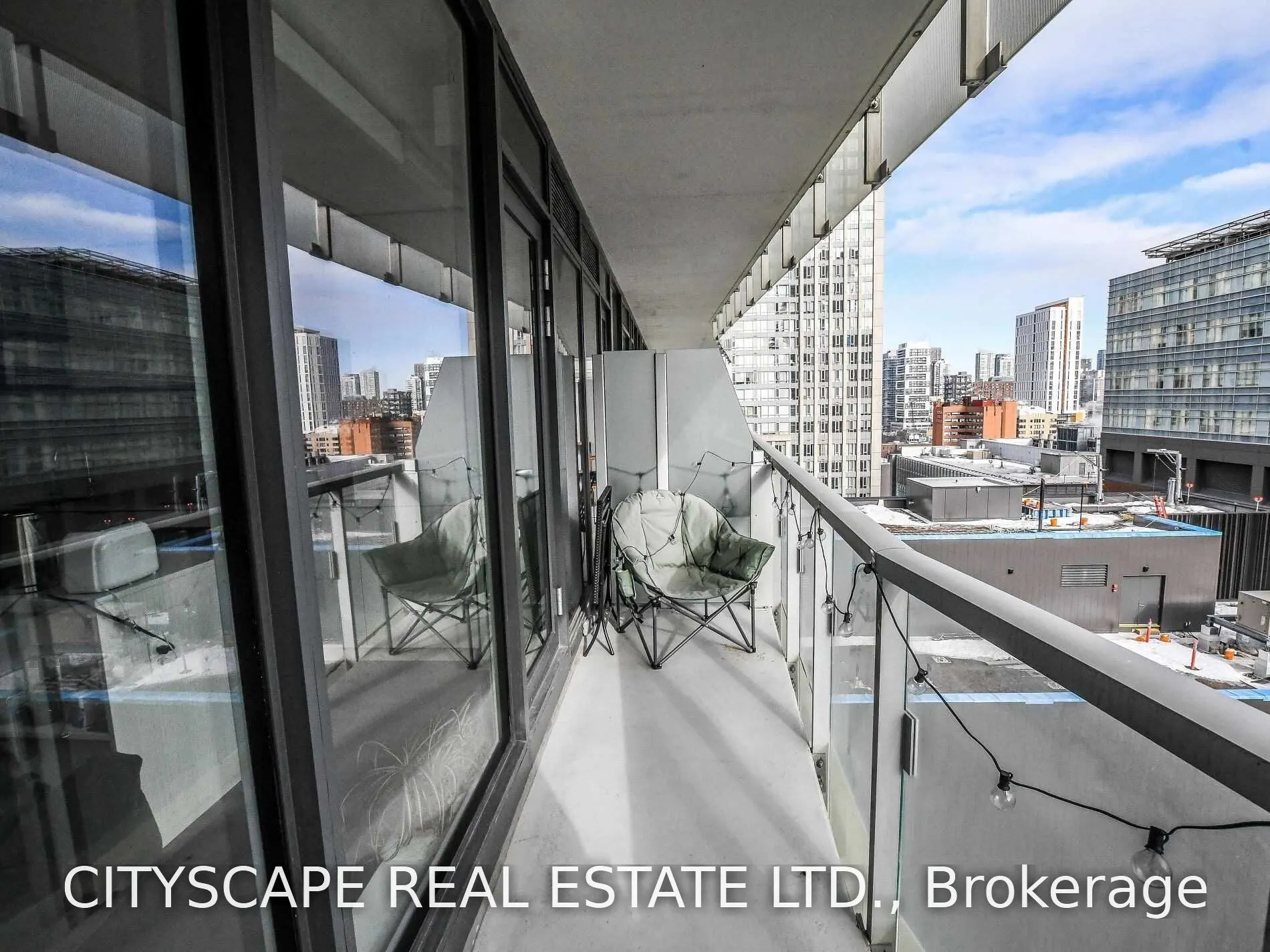 197 Yonge Street #1504