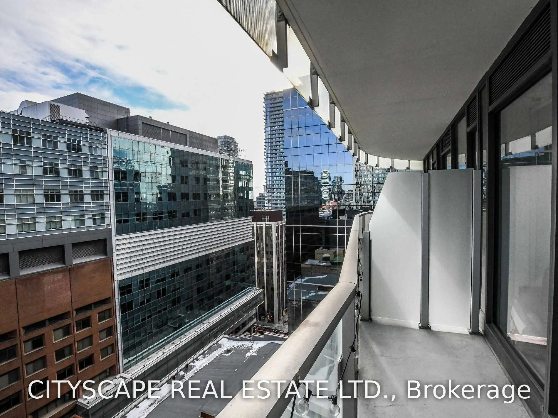 197 Yonge Street #1504