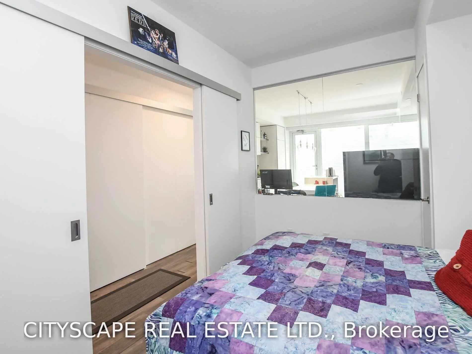 197 Yonge Street #1504